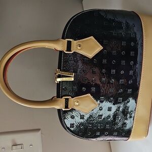 ARCADIA NEW BLACK/TAN PATENT ITALIAN LEATHER DOMED SATCHEL